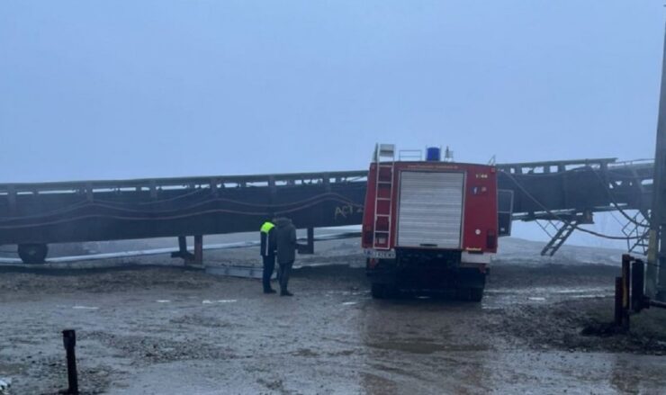 Accident grav de muncă la Cariera Roșia! O persoană, încarcerată într-o autospecială de pompieri 25 accident