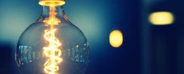 Energia electrică s-a scumpit din ianuarie 2024.