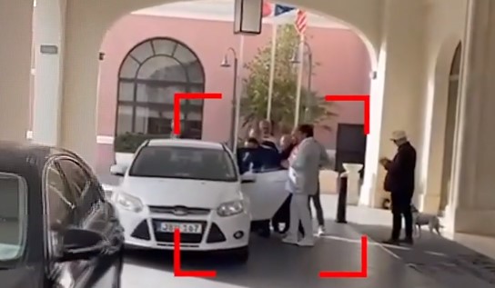 Prima imaginie cu Prințul Paul după ce a fost prins în Malta! Cum ar putea fi adus în țară FOTO 26 Primele imagini cu Prințul Paul