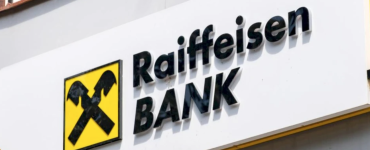 Raiffeisen Bank România a introdus modificări importante pentru clienții. Sursă foto: news.18.ro