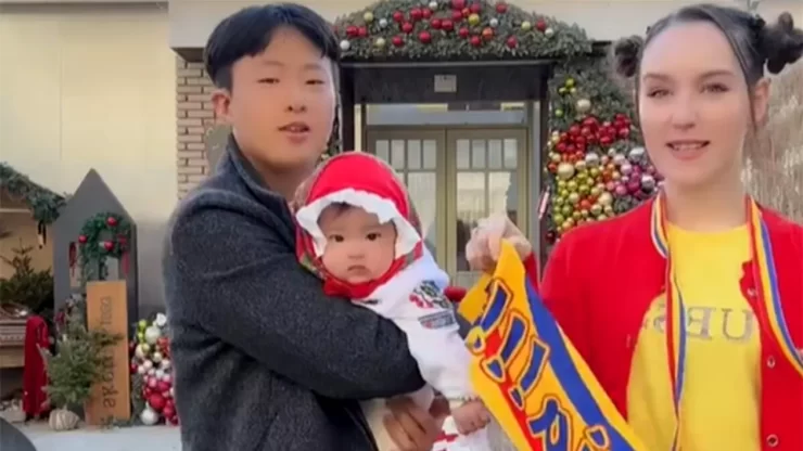 Imagini de senzație pe TikTok! Alina Park și-a învățat iubitul asiatic să cânte manelele lui Nicolae Guță 25 Alina Park