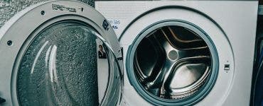 Cum să scoți mucegaiul din mașina de spălat?