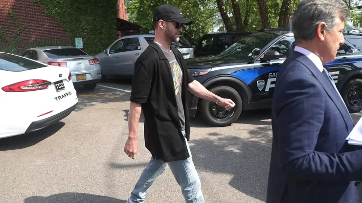 Justin Timberlake, luat pe sus de poliție, după ce s-a urcat băut la volan. Artistul a comis-o din nou 25 justin timberlake