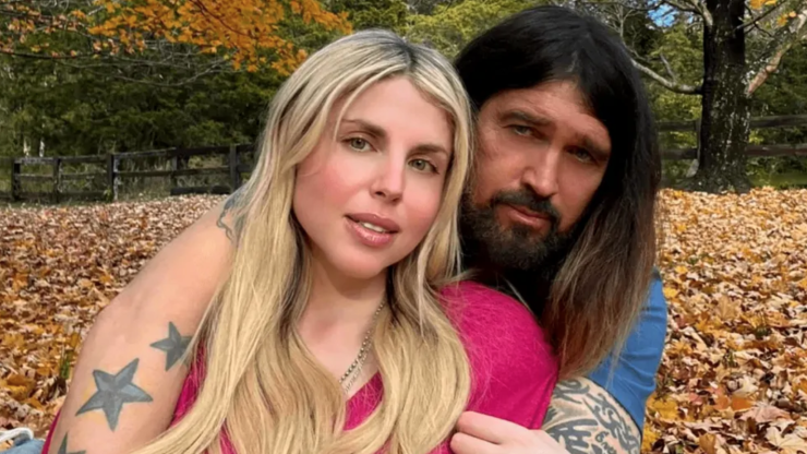 Billy Ray Cyrus s-a despărțit de iubita tinerică. Sursă foto: Instagram