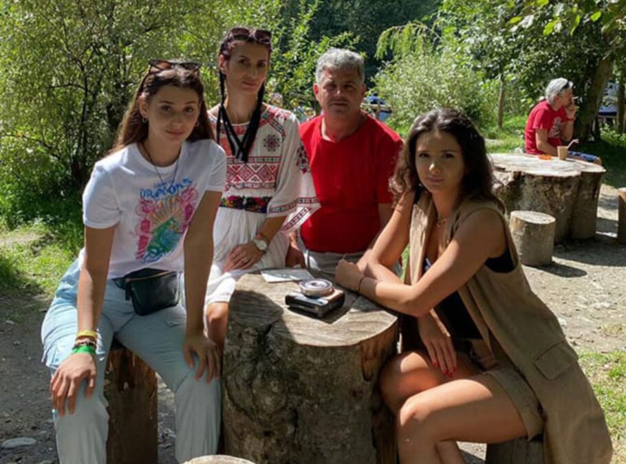 Toată lumea îl știe pe Răzvan Marin, dar cine este soacra lui. A lucrat mulți ani în minerit 26 Răzvan Marin