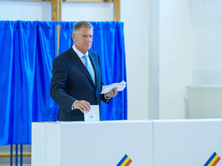 Discursul scurt al lui Klaus Iohannis după ce a votat la alegerile locale 2024. A transmis românilor un mesaj inedit 25 klaus iohannis