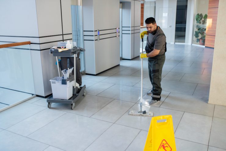 Curățenia după constructor realizată de profesioniști: 3 avantaje importante 25