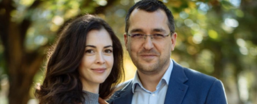 Vlad Voiculescu și Laura Ștefănuț. Sursă foto: Facebook