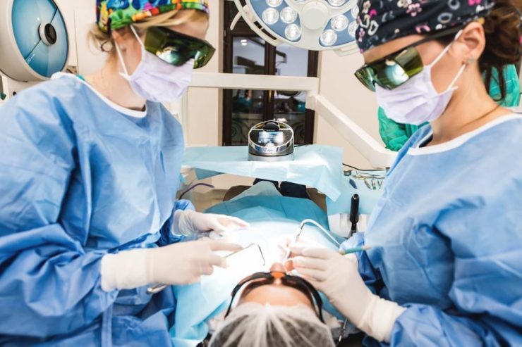 Te-ai întrebat vreodată cât e prețul unui implant dentar în București? O perspectivă generală aici 25