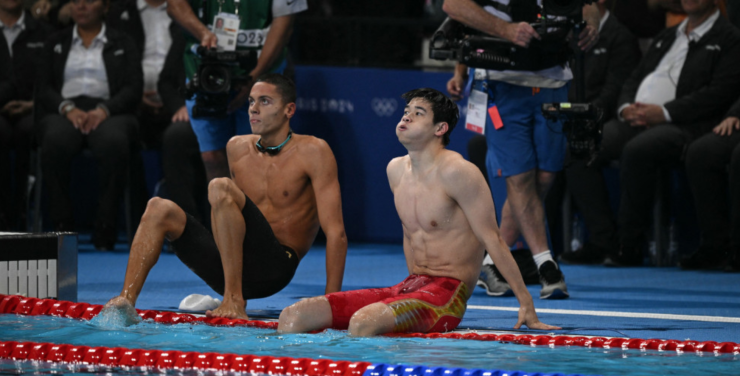 Pan Zhanle si David Popovici. Sursa foto: Profimedia