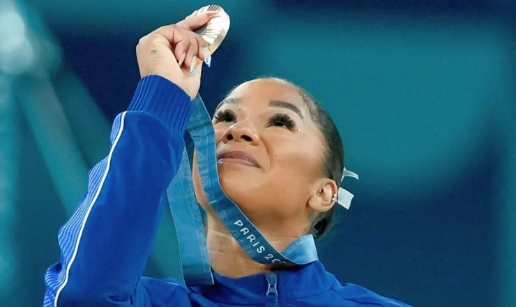 Federația de Gimnastică din SUA a făcut o mișcare surpriză la miezul nopții. Cere înapoi medalia de bronz a Anei Maria Bărbosu cu o nouă probă video la TAS 25 Federația de Gimnastică din SUA a făcut o mișcare surpriză la miezul nopții. Sursa foto: https://www.gsp.ro/