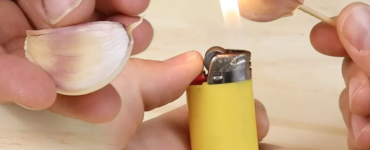 De ce problemă te poate scăpa usturoiul ars. Sursa foto: Facebook