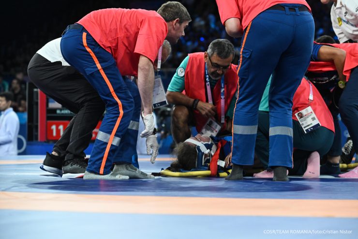 Momente teribile pentru românca Cătălina Axente la Jocurile Olimpice. Sportiva s-a accidentat grav și a fost dusă de urgență la spital 25 Accidentare Cătălina Axente. Foto: COSR