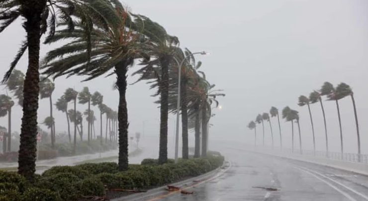 Avertisment din partea meteorologilor. Furtuna tropicală Ernesto se transformă în uragan și amenință mai multe zone 25 furtuna tropicala