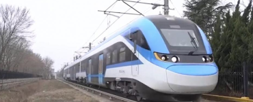 Primul tren electric chinezesc urmează să circule pe șinele din România. Foto: Antena 3 CNN