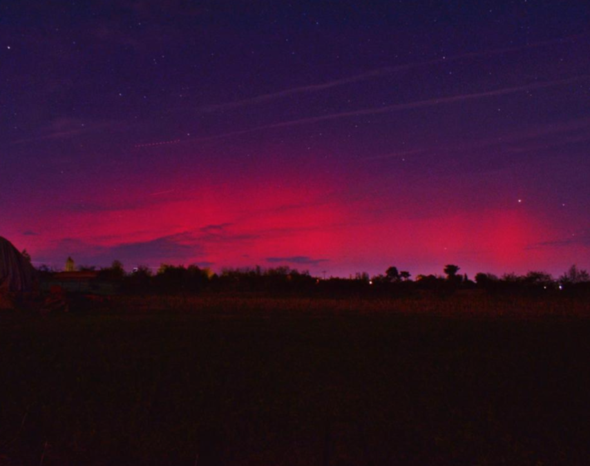 Spectacolul Aurorei Boreale a luminat din nou cerul României. Imagini uimitoare din diferite regiuni ale țării 26 aurora boreală