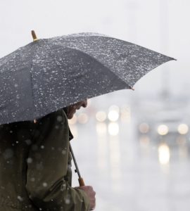 Iarna lovește România în plină toamnă. ANM anunță ninsori și 15 cm de zăpadă. Județele vizate de Cod galben 26 alerta meteo