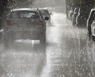România, împărțită între caniculă și furtuni. Unde sunt anunțate rafale de peste 80 km/h 27 vreme rea
