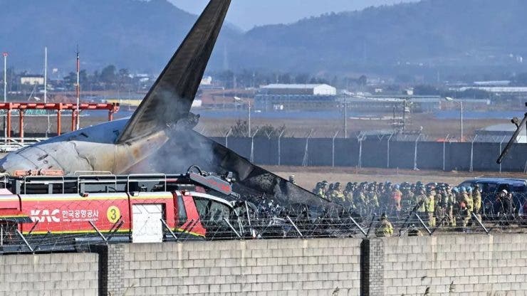 avion prabusit in coreea de sud