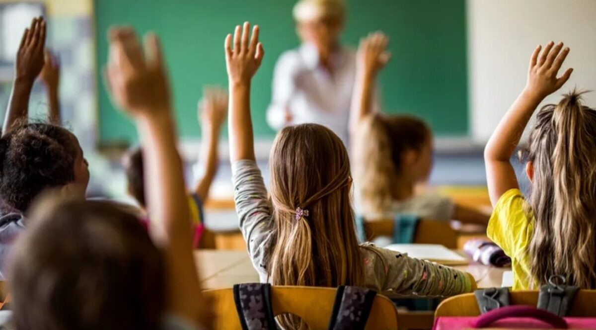 Examenul de admitere la liceu, amânat cu patru ani? Ce prevede proiectul depus de Raluca Turcan