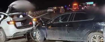 Accident în lanț pe A3. Cinci mașini implicate și 15 victime, traficul oprit spre București