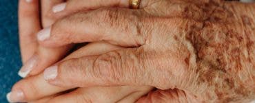 Povești de viață. A aflat că mama ei suferă de cancer, apoi a luat o decizie dificilă