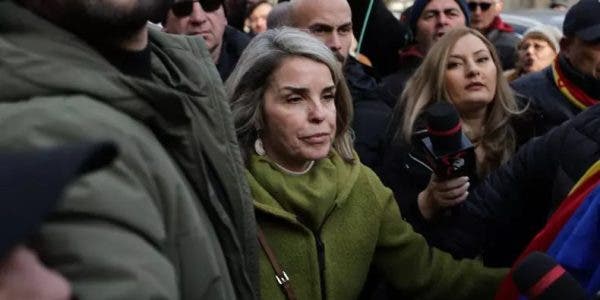 Cristela Georgescu, prezentă la audierea soțului său