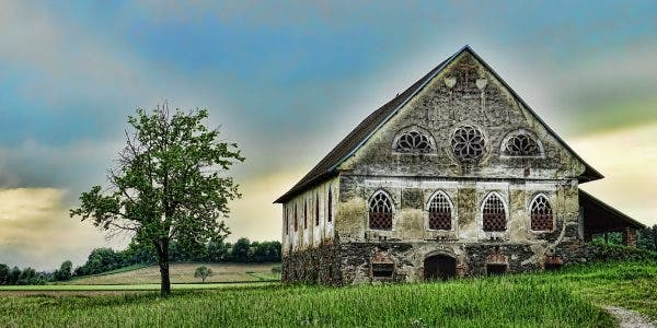 Mama mi-a promis casa copilăriei noastre, apoi i-a dat-o soției fratelui meu sursa - pixabay