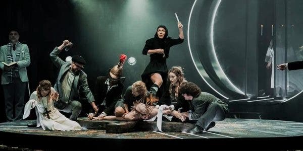 scandal la teatrul national din bucuresti