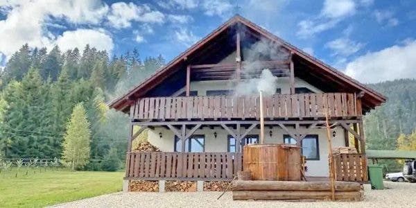 Cât costă să închiriezi o cabană în mini-vacanța de Rusalii 2025