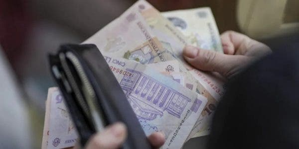 Cheltuielile instituțiilor de stat vor fi reduse cu 5%