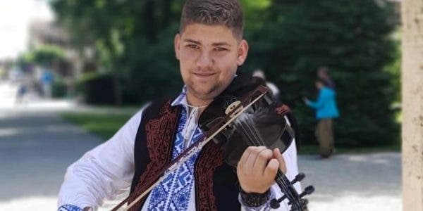 Liviu Dobre, tânărul de 18 ani ucis de trăsnet