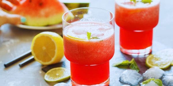 Rețetă de limonadă de pepene roșu. Băutura delicioasă perfectă pentru zilele cu caniculă