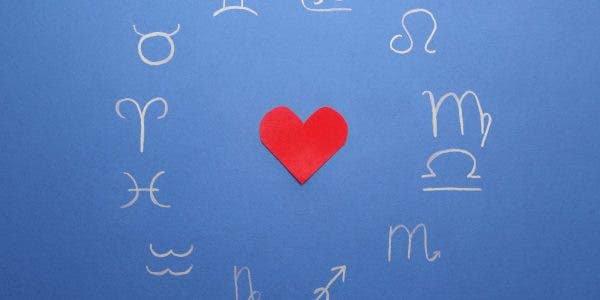 Flacăra pasiunii se aprinde pentru ele în noiembrie! Zodiile care au parte de o iubire intensă