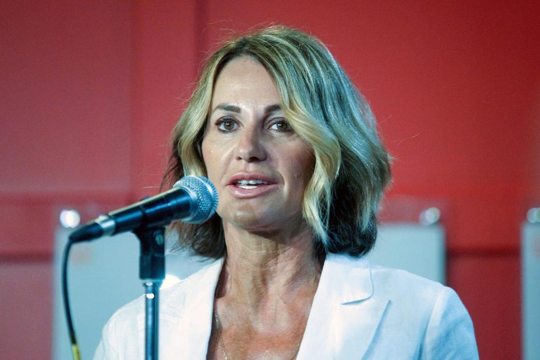 Nadia Comăneci, omagiată de BNR la 50 de ani de la primul 10 olimpic: „O să pun aceste monede lângă medaliile de la Montreal”