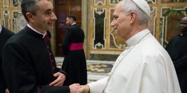Mihaita Blaj cu Papa Leon. Foto: VaticanNews