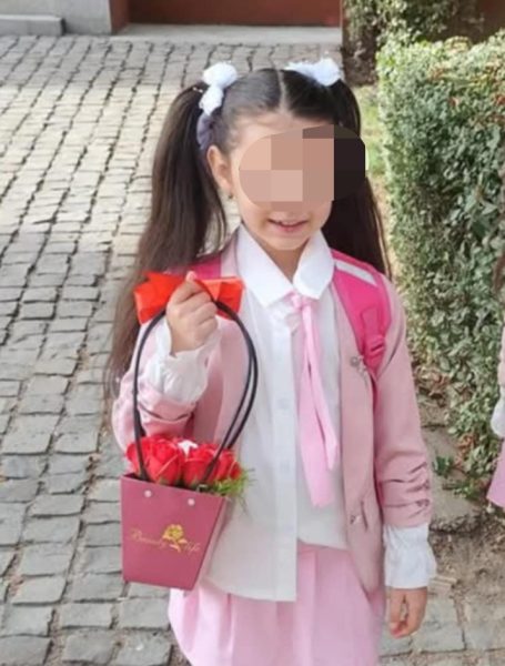 Strigătul de furie al unei mame ajunsă cu fetita în stare gravă la Matei Balș. Se zbate între viață și moarte. "Dezinteres, nepăsare și neprofesionalism" 26 fetita bolanva