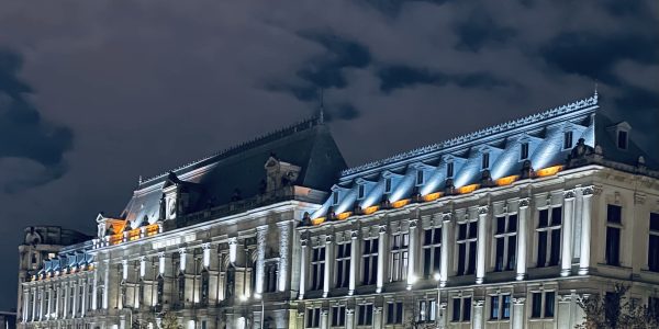 judecători