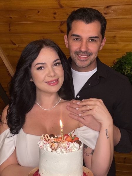 Bat clopote de nuntă în showbiz-ul românesc! Vedeta a foost cerută în căsătorie chiar de ziua ei 26 cerere