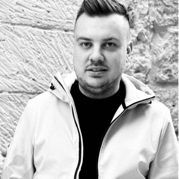 Destin frânt pe șosea. Alexandru și Valentin și-au pierdut viața în accidentul cumplit din Însurăței 26 “Salvați de clopoțel”