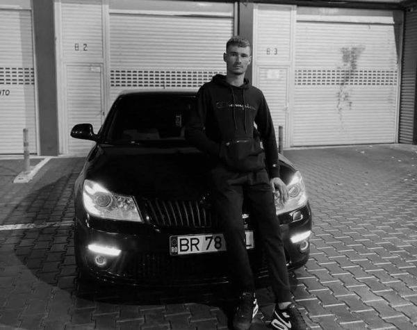 Destin frânt pe șosea. Alexandru și Valentin și-au pierdut viața în accidentul cumplit din Însurăței 27 “Salvați de clopoțel”