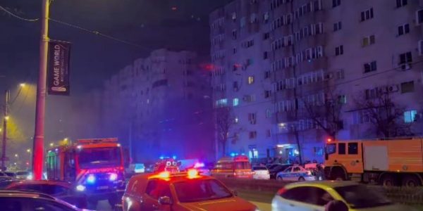 Incendiu Vitan. Foto: Facebook