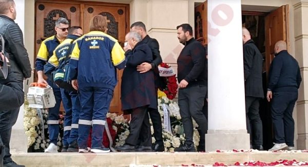 Unui om i s-a făcut rău. Foto: Fanatik