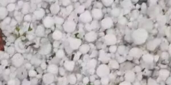 Natura a lovit fără milă! Furtuna a făcut prăpăd în Argeș, iar grindina a devastat gospodării 25 SURSA FOTO: METEOPLUS