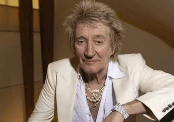 Clipe de groază pentru Rod Stewart în timpul unui concert. Artistul de 81 de ani aproape că a leșinat pe scenă