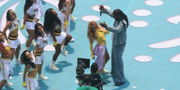 Gluma de care râde întreaga lume după ce Shakira a cântat la deschiderea Campionatului de Fotbal 2026 35 shakira