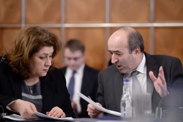 Schimbare majoră în Ministerul Finanțelor! Pleacă din funcție după 35 de ani de activitate. Ilie Bolojan și-a dat acordul 26 Daniela Pescaru
