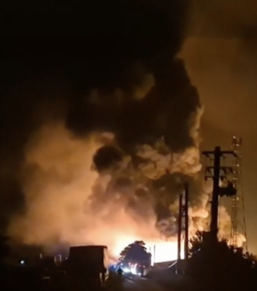 Incendiu de proporții la un depozit din Giurgiu. Mesaj RO-Alert emis din cauza fumului dens și toxic 26 incendiu