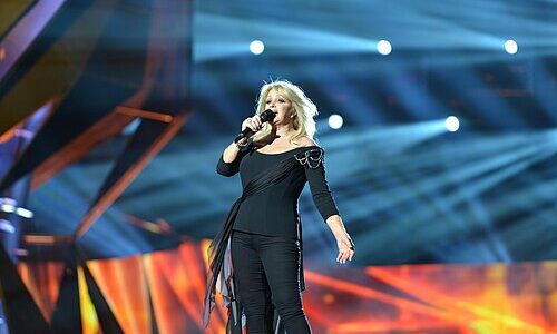 Doliu în lumea muzicii! A murit Bonnie Tyler 26 Bonnie Tyler