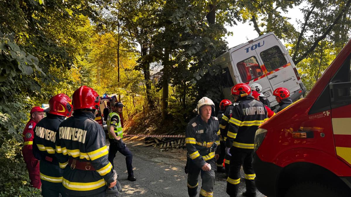 De ce nu ar fi vrut unii jucători ai lui Dinamo să urce în microbuzul implicat în accident